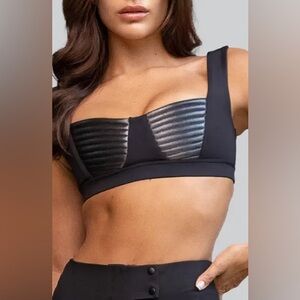 NWT Heroine Sport‎ nova metallic inset sports bra size small